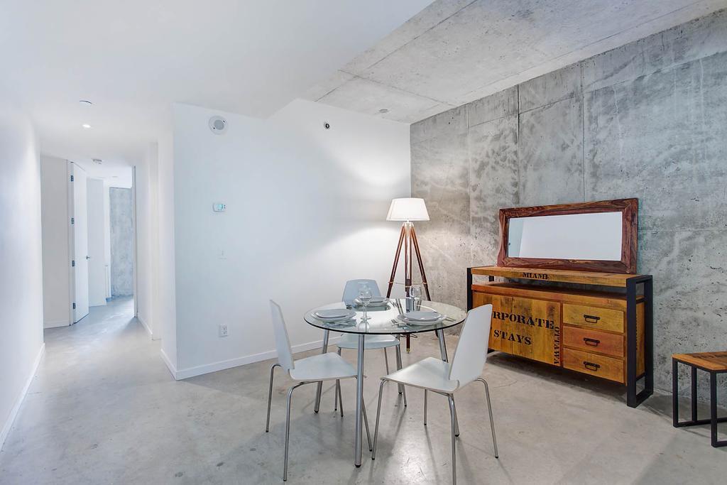 Loft4U Apartments By Corporatestays Монреаль Номер фото